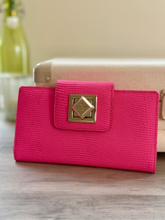 kate spade Handbags - Kate Spade New York Pink Lizard Embossed Leather Travel Wallet